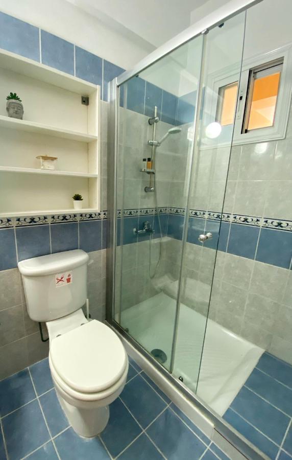 Cozy Poolside Apartment Paphos Esterno foto